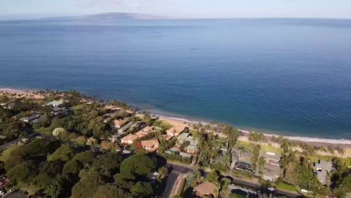 A gorgeous day to view one of my favorite neighborhoods, Keawakapu Beach Homes.  There are 27 custom built homes on one of the most pristine beaches in all of Maui. Wailea is known for its world class dining, golfing, resorts, and restaurants. Full video in IG stories.
🌴
🌺
🌅
⛳
Jill McGowan ~ Maui Realtor
808.658.0575
Jill@LuxuryHomesMaui.com
🌈
🌊
😎
#Wailea #Kihei #Hawaii #Makena #keawakapubeach #Maluaka #mauimeadows #Lahaina #Kapalua #oceanfrontproperty #mauilifestyle #luxuryhomes #luxurycondos #movingtomaui #beachfrontproperty #mauirealestate #mauirealtor #luxuryhomesMaui #mauicondos #mauihomes